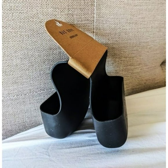 Rae Dunn Kitchen Sponge Caddy Two-Sided - Black - Picture 4 of 4